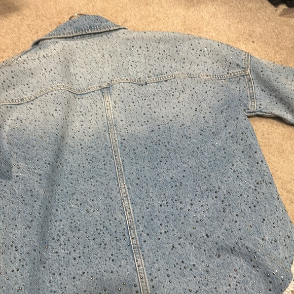 Zara jeans jacket with a stud - Picture 8 of 8